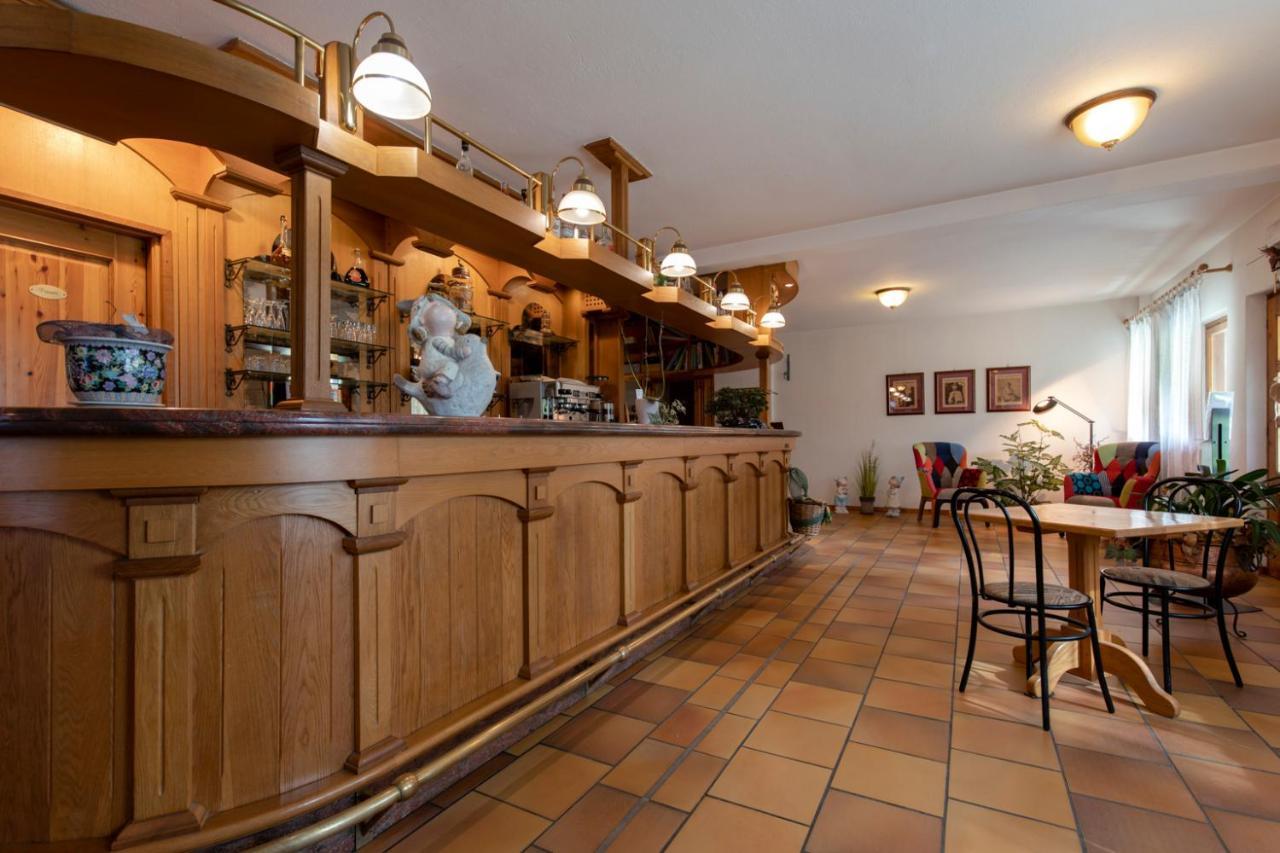 Hotel Petit Foyer Pollein Dış mekan fotoğraf